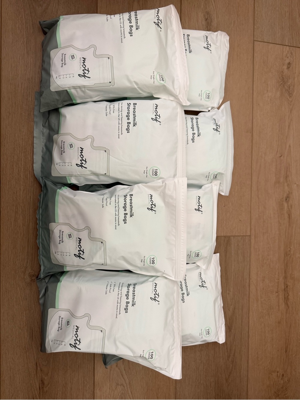 Motif Breastmilk Storage Bags - White with Mint Accents (8 Packs)
